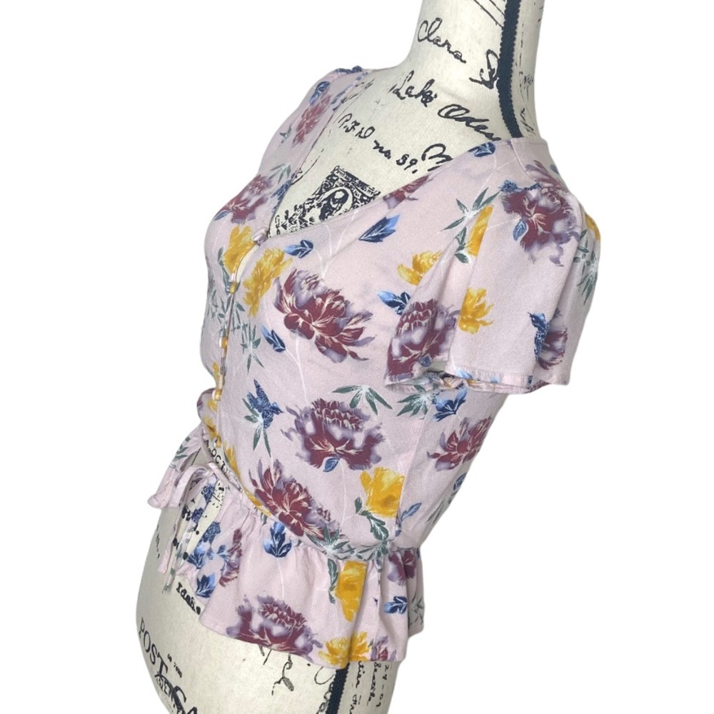 Aeropostale Pink Crepe Floral Bird Flutter Blouse - Picture 3 of 6